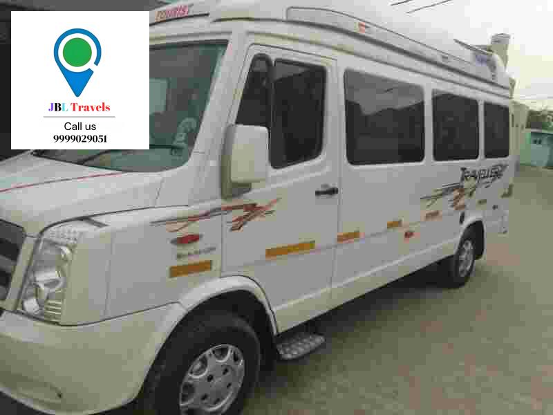 20 Seater Bus Hire in Ghaziabad