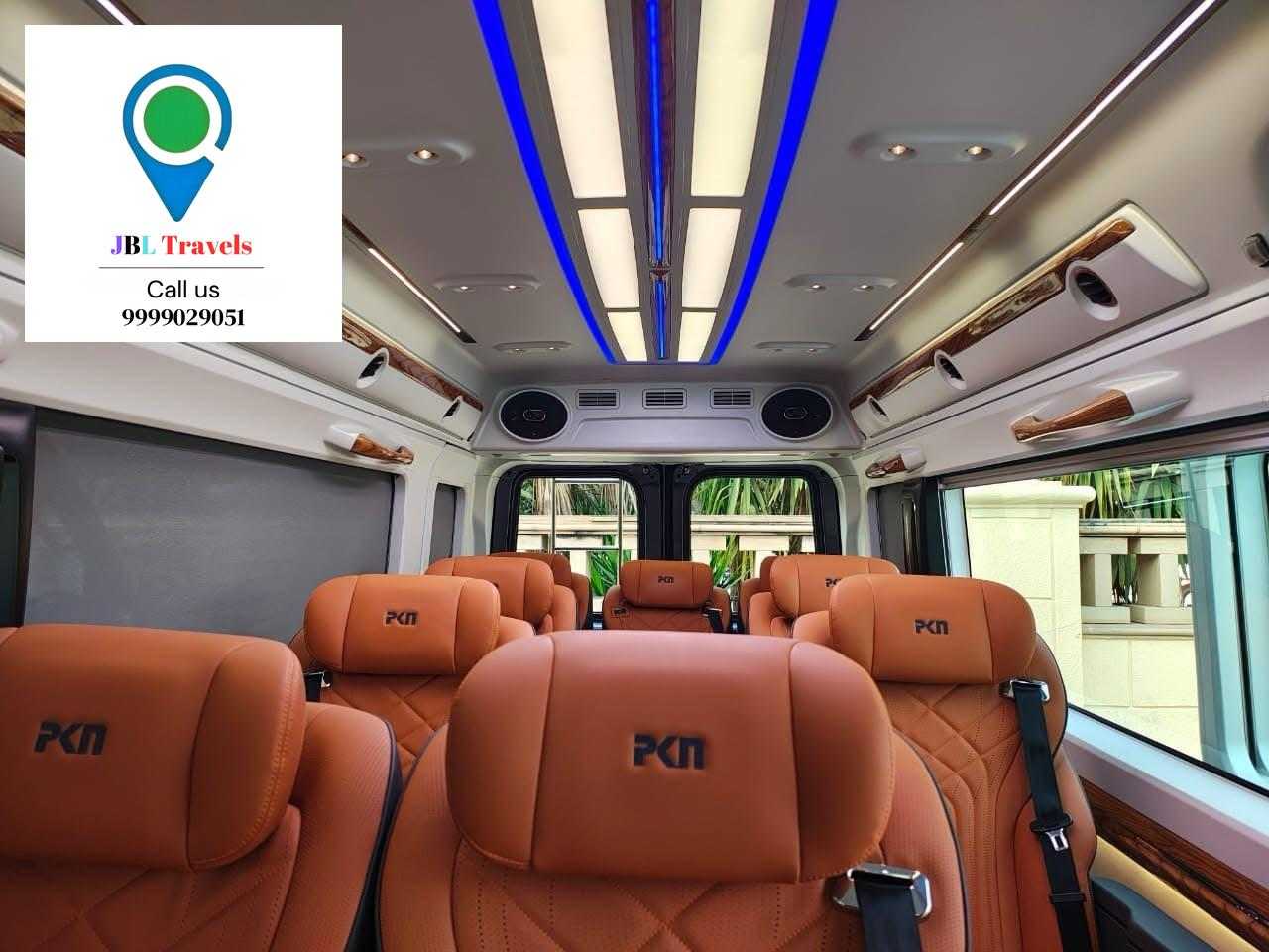 Tempo Traveller in Noida